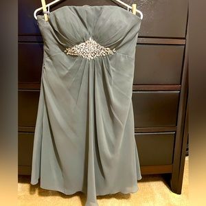 JJs house gray bridesmaids dress size 8